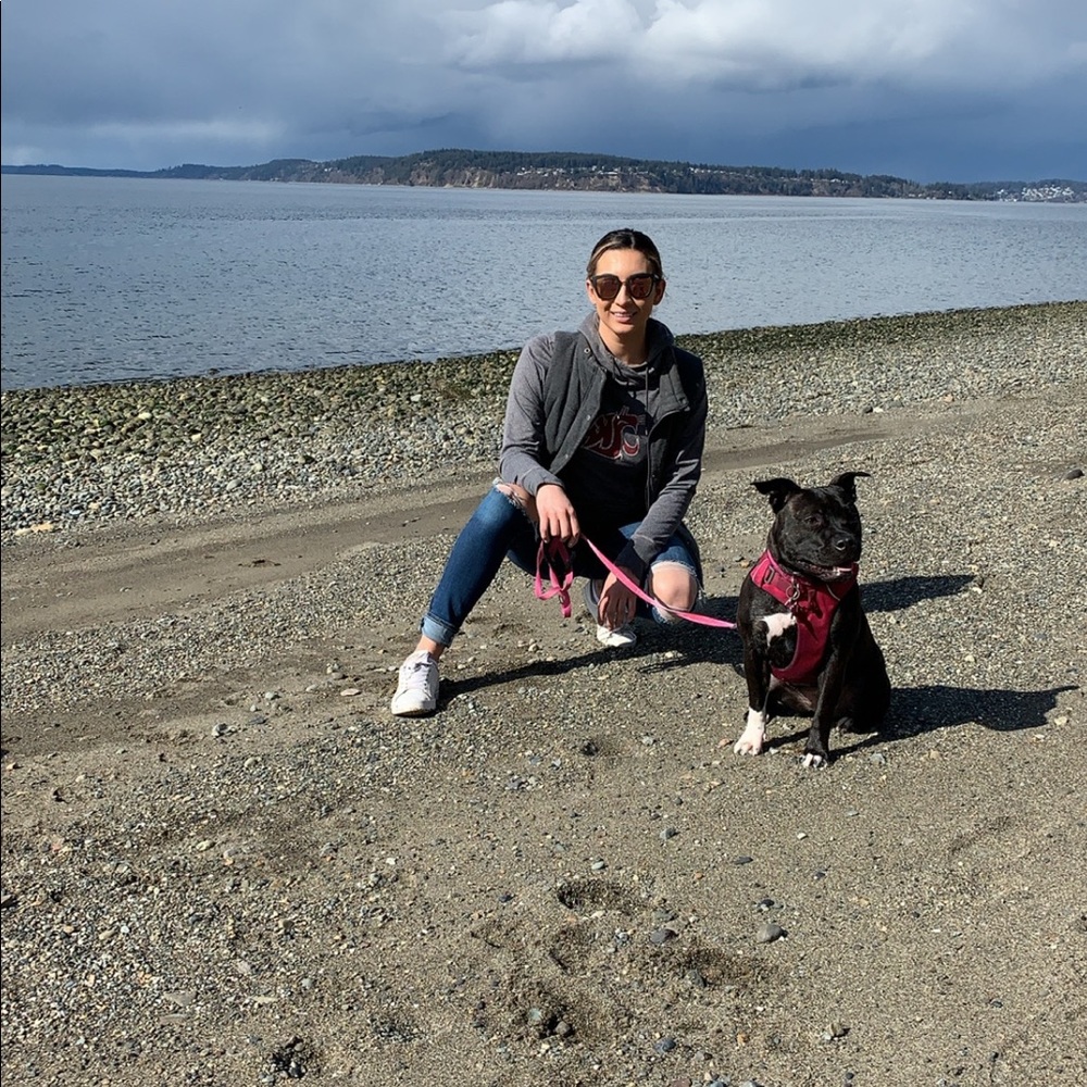 Meet your Posher, Alicia